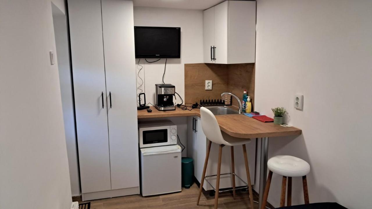 Plamena Guest Rooms Kurdzhali Bagian luar foto