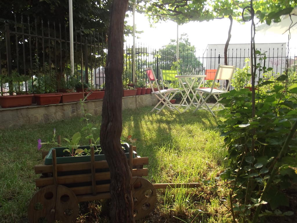 Plamena Guest Rooms Kurdzhali Bagian luar foto