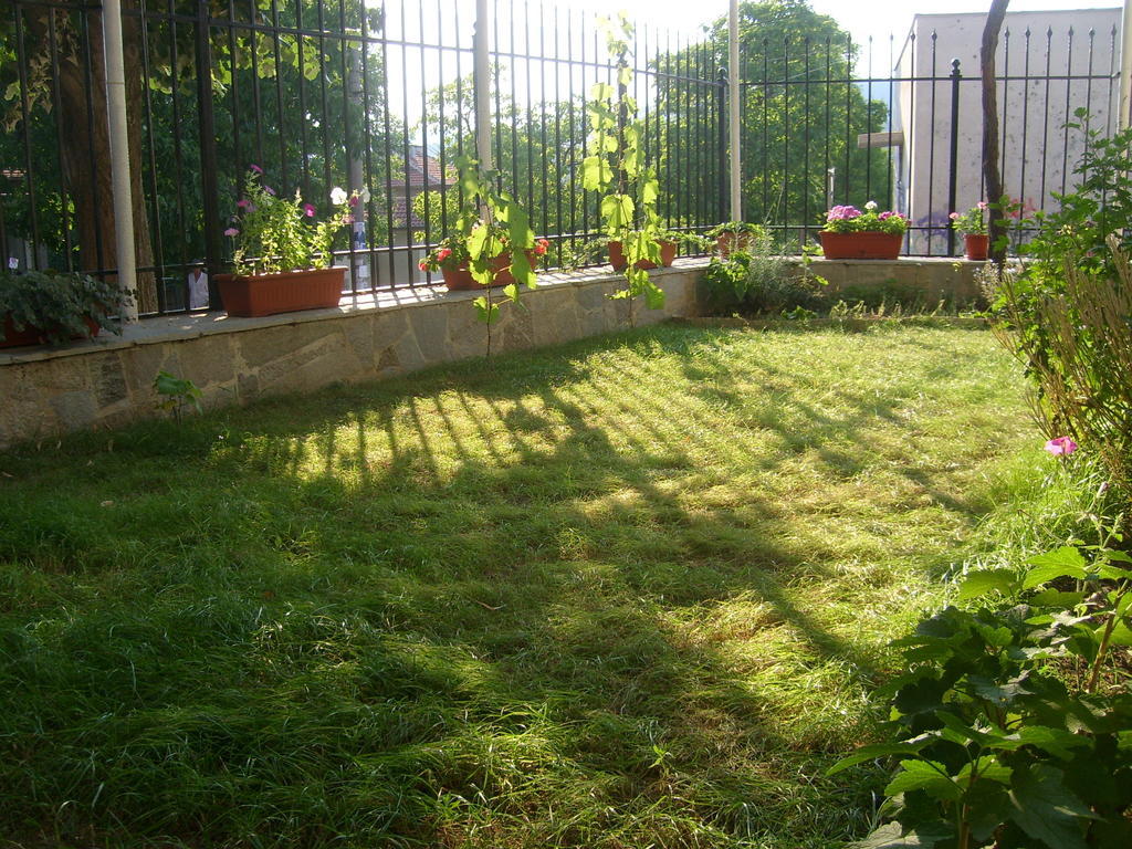 Plamena Guest Rooms Kurdzhali Bagian luar foto