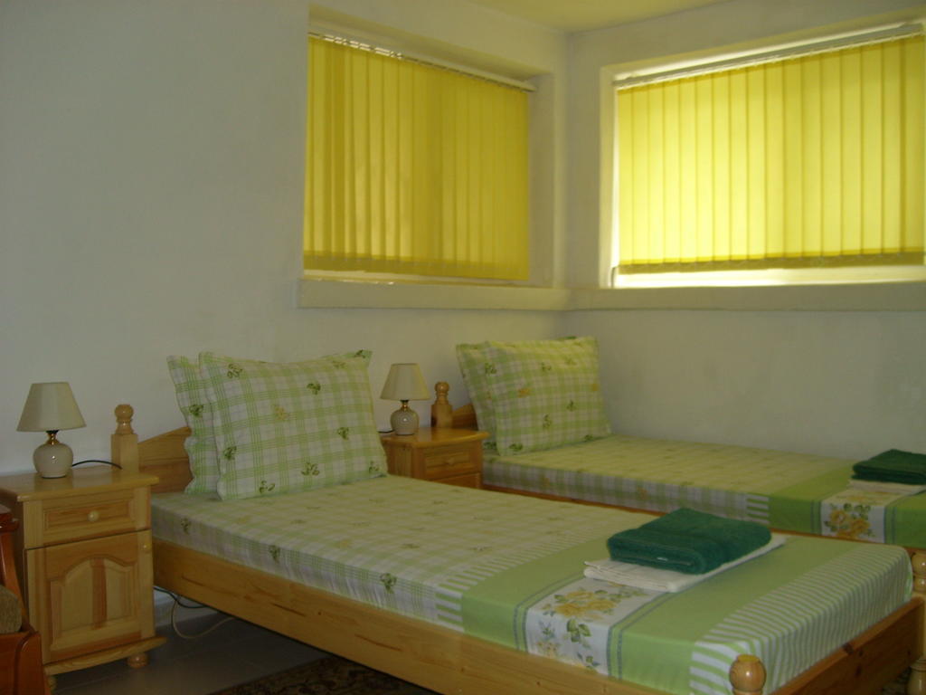 Plamena Guest Rooms Kurdzhali Ruang foto